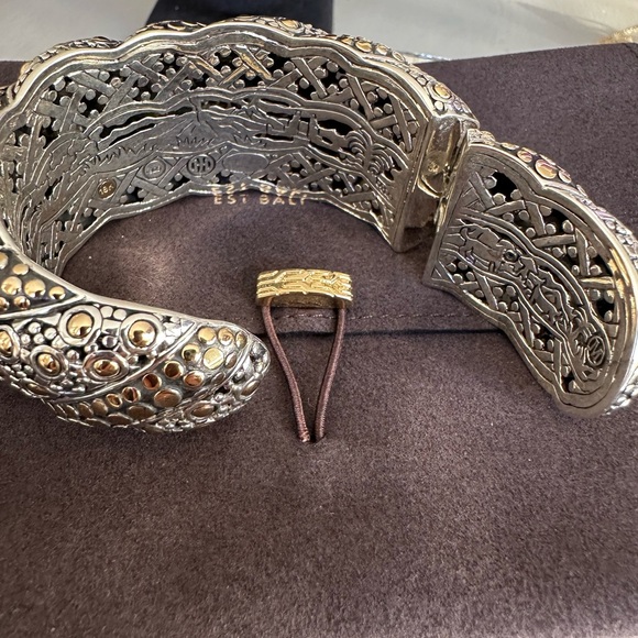 John Hardy Dot 18k Gold And 
Sterling Silver Hinge Bracelet - Picture 6 of 7